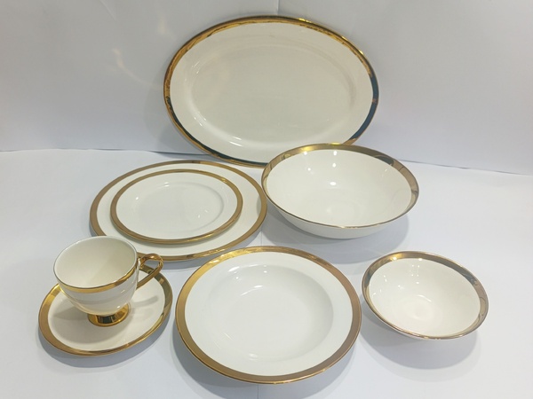 Dinner Set Ceramic 8 person Golden img