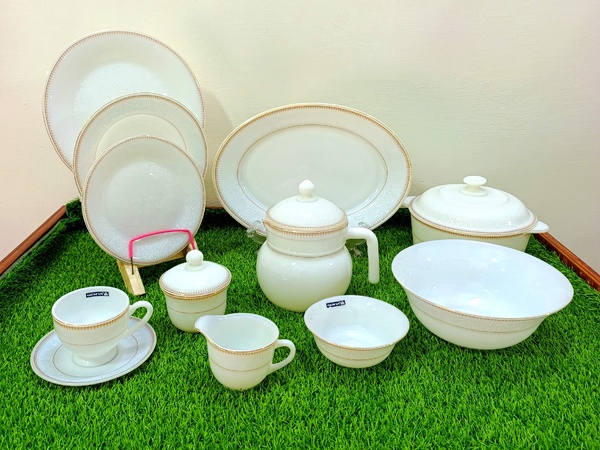 Dinner Set Marble 72-pcs White (imported) img